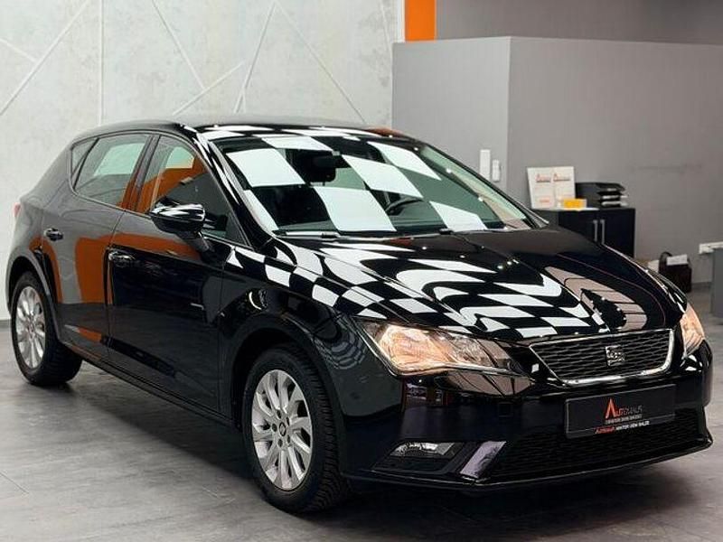 Gebraucht Seat Leon Style 110 PS (80 kW) 2015 Mitternachtsschwarz Limousine