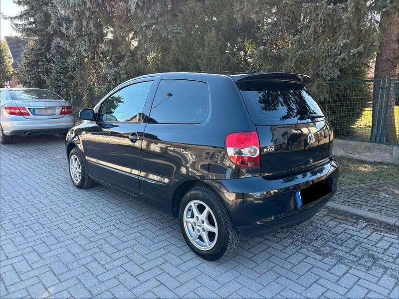 Gebraucht VW Fox Style 54 PS (39 kW) 2010 Schwarz Kleinwagen