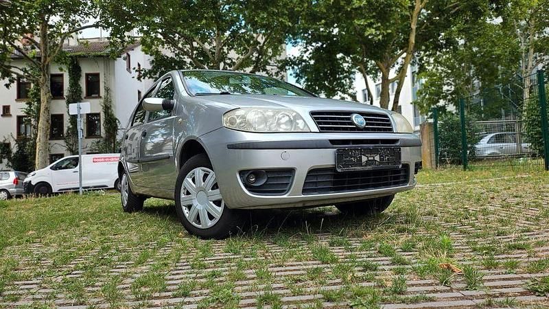 Silber Gebraucht 2005 Fiat Punto Dynamic Kleinwagen | 1.700 € (Fairer Preis) - Bild 1/4