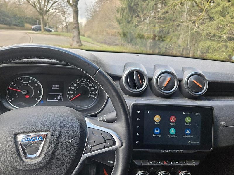 Gebraucht Dacia Duster Extreme 131 PS (96 kW) 2022 Grau SUV