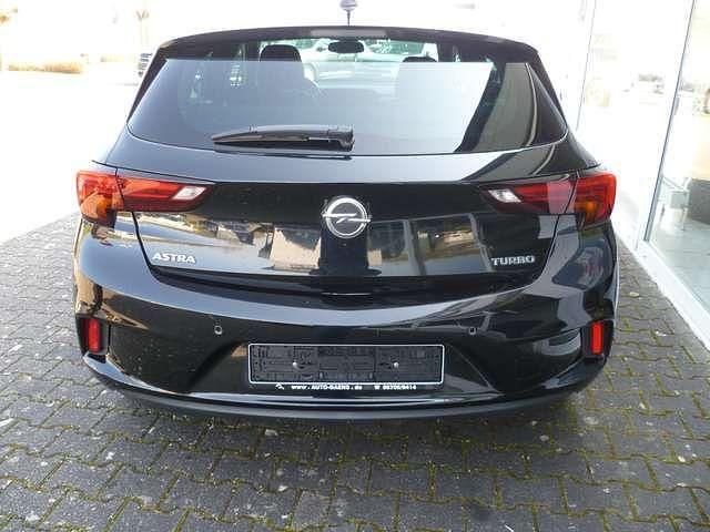 Gebraucht Opel Astra Dynamic 125 PS (91 kW) 2018 Onyx schwarz Kleinwagen