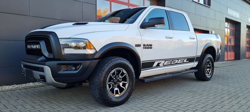 Weiß Gebraucht 2018 Dodge Ram Abholung | 34.990 € (Fairer Preis) - Bild 1/4