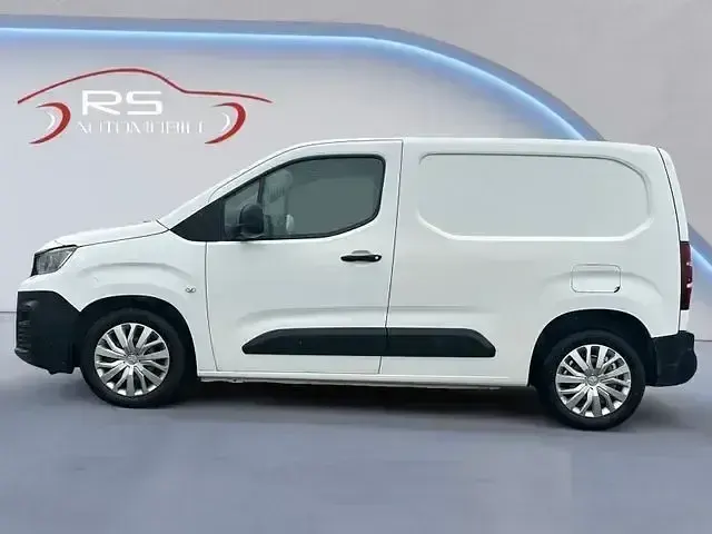 Gebraucht Peugeot Partner Premium 102 PS (75 kW) 2019 Weiss Van / Kleinbus