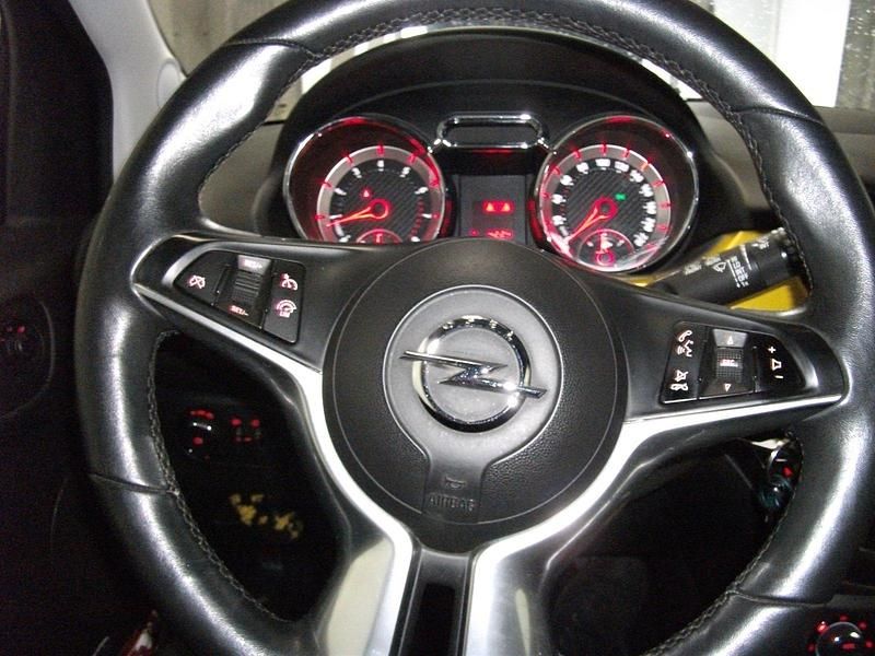 Gebraucht Opel Adam Rocks Rocks 116 PS (85 kW) 2015 Gelb Kleinwagen