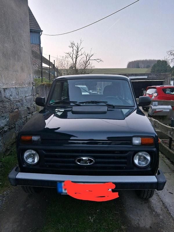 Gebraucht Lada Taiga 87 PS (63 kW) 2019 Grün SUV