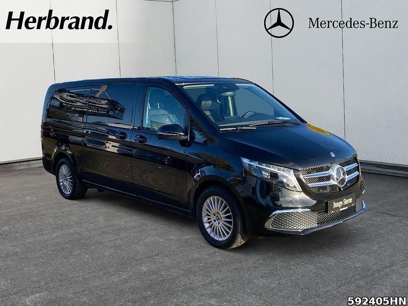 Gebraucht Mercedes V300 237 PS (174 kW) 2024 Schwarz Van / Kleinbus