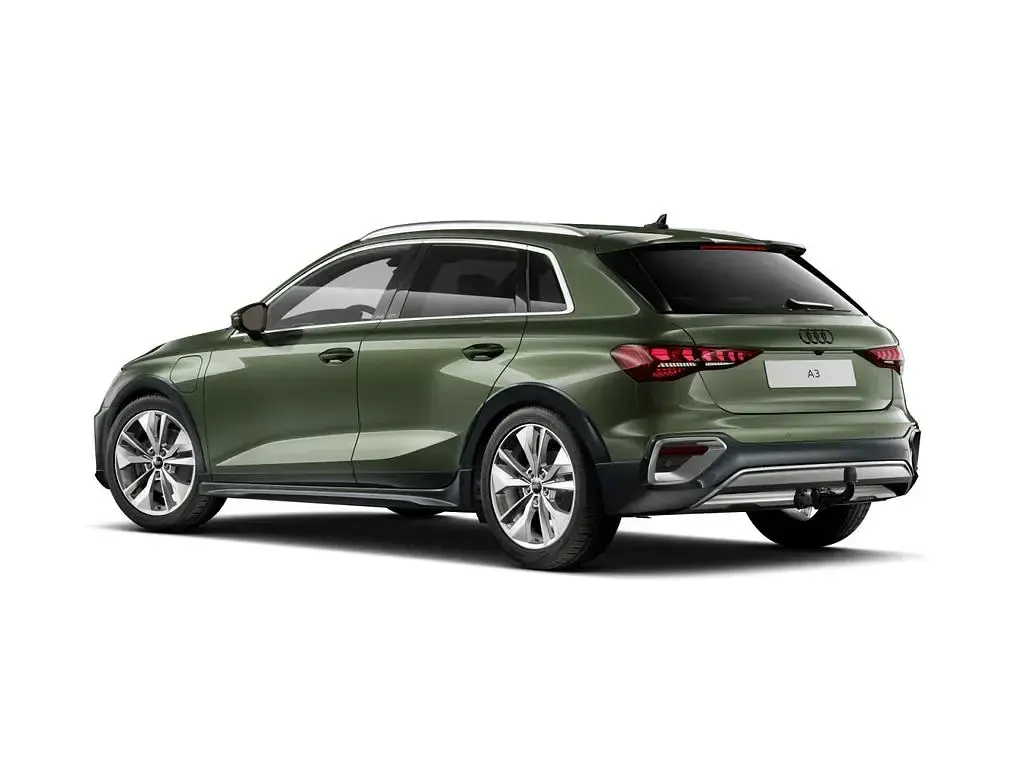 Gebraucht Audi A3 e-tron Ambiente 204 PS (150 kW) 2025 Grün Kleinwagen