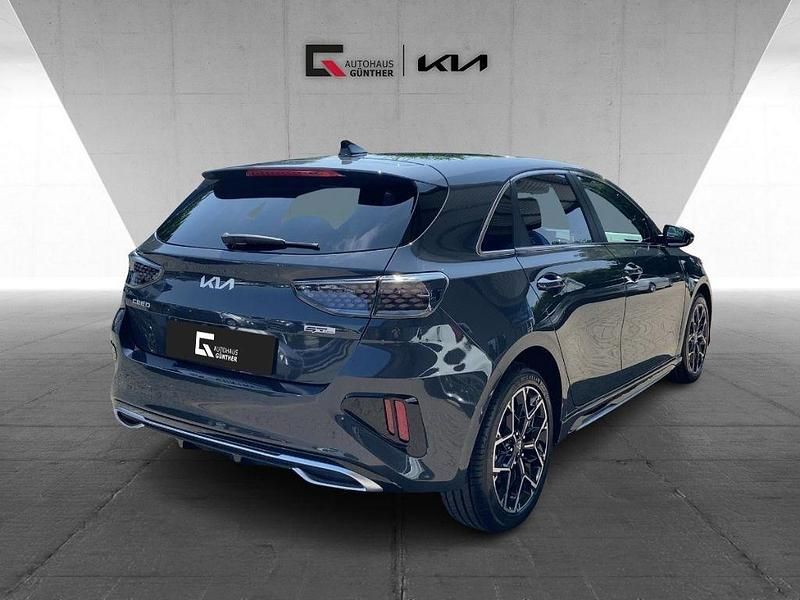 Neu Kia Ceed GT GT-Line 140 PS (102 kW) 2026 (h8g) dark penta metal m Limousine