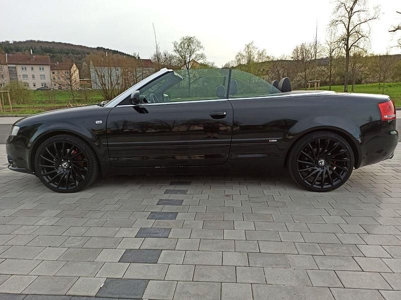 Schwarz Gebraucht 2007 Audi A4 Cabriolet Exclusive Cabrio | 13.500 € (Etwas zu teuer) - Bild 1/4