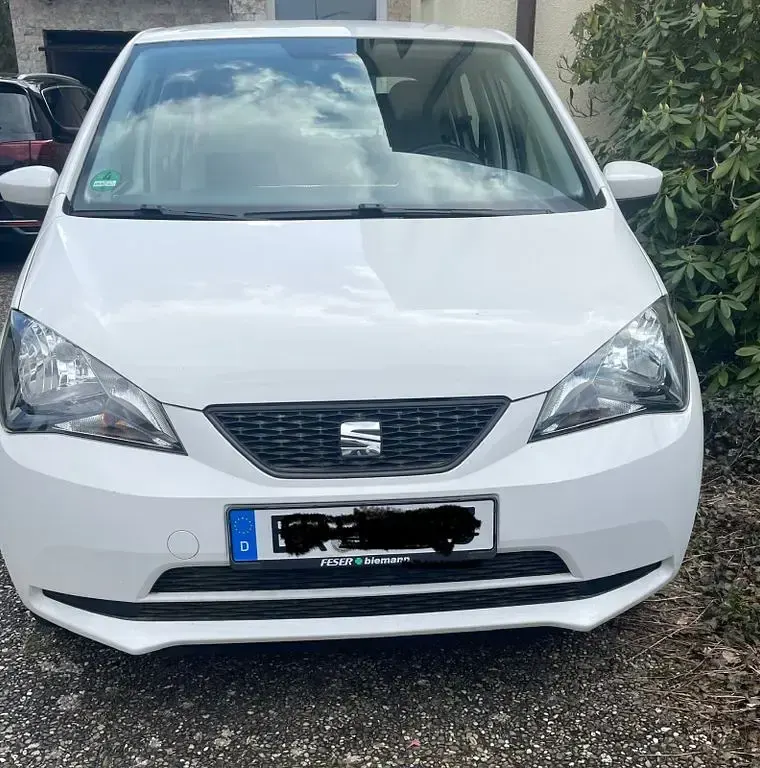 Gebraucht Seat Mii Chic 60 PS (44 kW) 2015 Weiß Kleinwagen