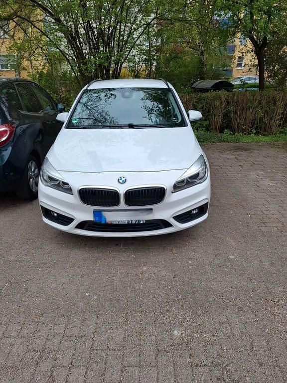 Gebraucht BMW 218 Active Tourer Advantage 150 PS (110 kW) 2017 Weiß Van / Kleinbus