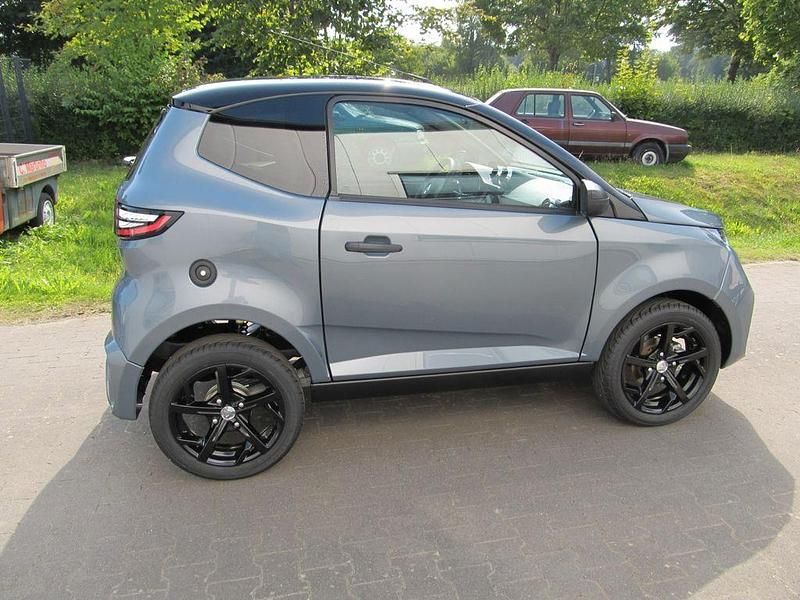 Neu Aixam City 2025 Grau