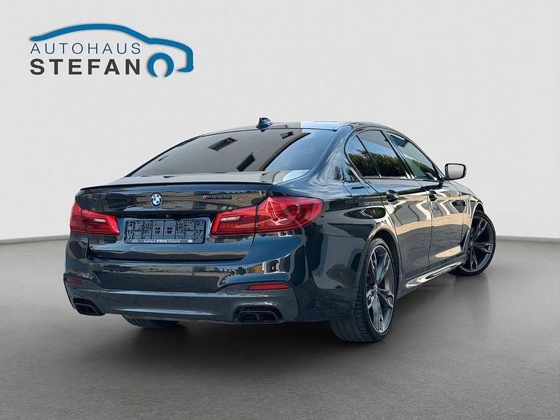 Używany BMW M550 Performance 530 KM (389 kW) 2020 Czarny Sedan/Limuzyna