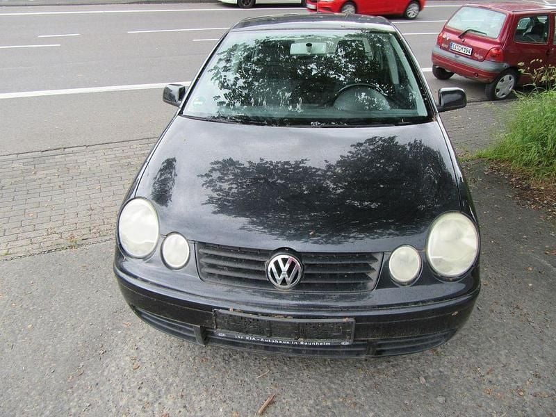 Gebraucht VW Polo 75 PS (55 kW) 2004 Schwarz Kleinwagen