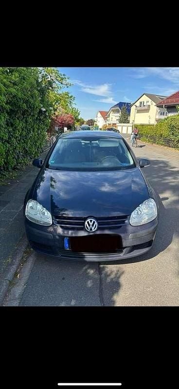 Gebraucht 2004 VW Golf IV Comfortline Limousine | 750 € (Superpreis) - Bild 1/4