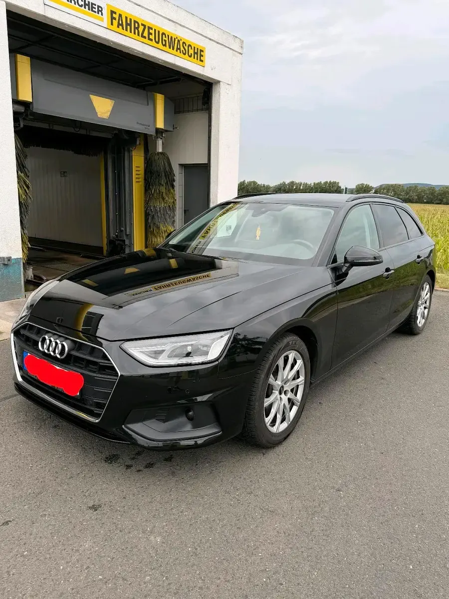Gebraucht Audi A4 150 PS (110 kW) 2022 Schwarz Kombi