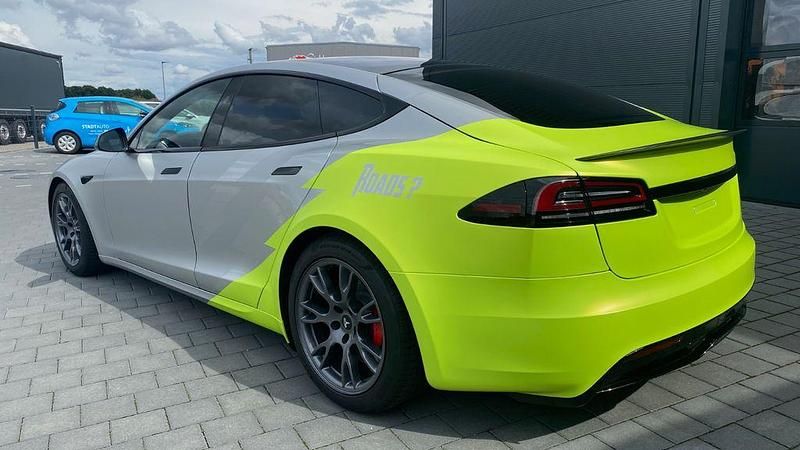 Gebraucht Tesla Model S Plaid 759 kW (1033 PS) 2023 Weiß Kleinwagen