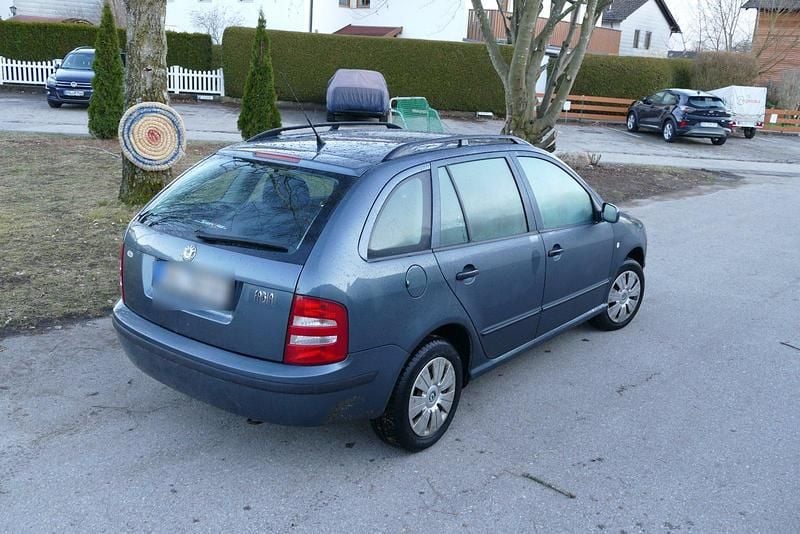 Gebraucht Skoda Fabia 64 PS (47 kW) 2004 Grau Kombi