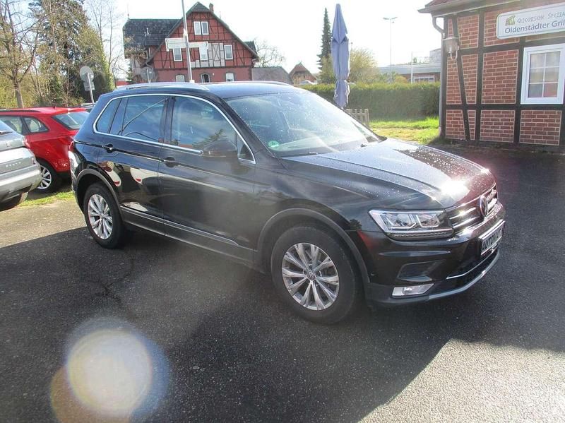 Gebraucht VW Tiguan Highline 179 PS (131 kW) 2017 Deep black perleffekt SUV