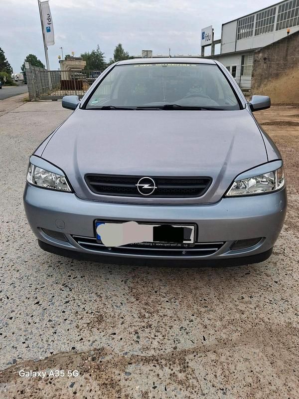 Silber Gebraucht 2004 Opel Astra Coupé | 2.588 € (Fairer Preis) - Bild 1/4