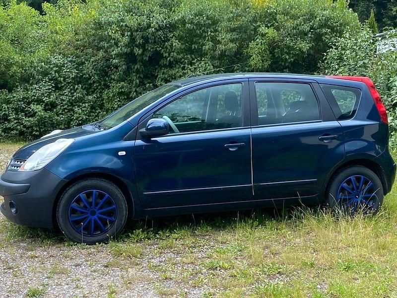 Blau Gebraucht 2007 Nissan Note Kombi | 3.200 € (Etwas zu teuer) - Bild 1/4