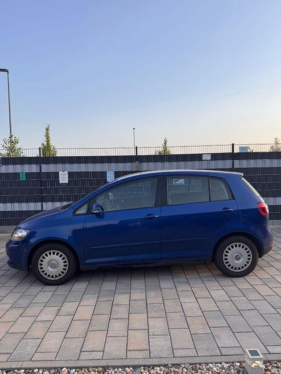 Blau Gebraucht 2005 VW Golf Plus Trendline Van / Kleinbus | 1.499 € (Guter Preis) - Bild 1/4
