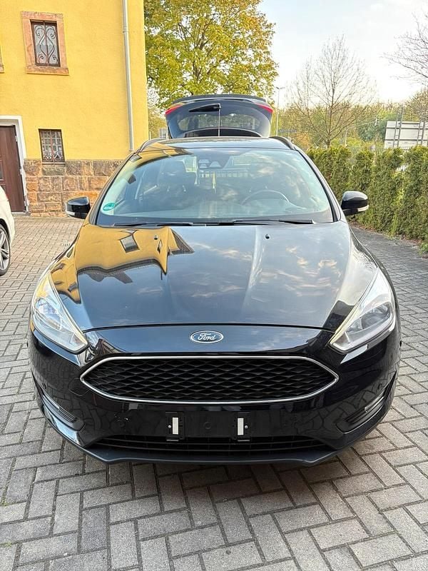 Second-hand Ford Focus 125 CP (91 kW) 2016 Negru Break