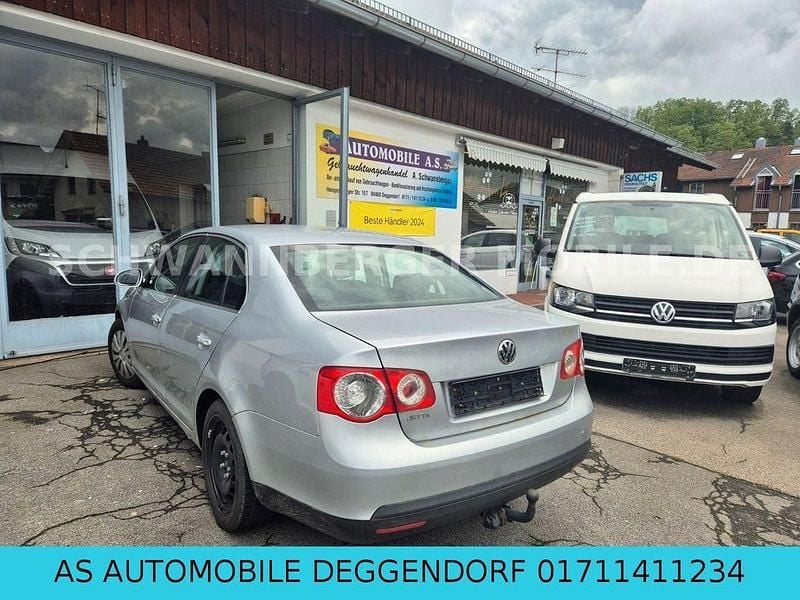 Gebraucht VW Jetta Comfortline 102 PS (75 kW) 2008 Silber Limousine