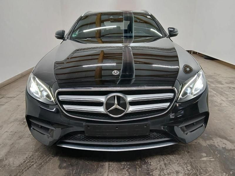 Gebraucht Mercedes E300 AMG line 194 PS (142 kW) 2020 Schwarz Kombi
