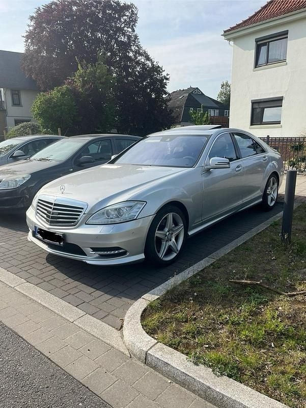 Silber Gebraucht 2010 Mercedes S500 AMG Limousine | 8.500 € (Superpreis) - Bild 1/4