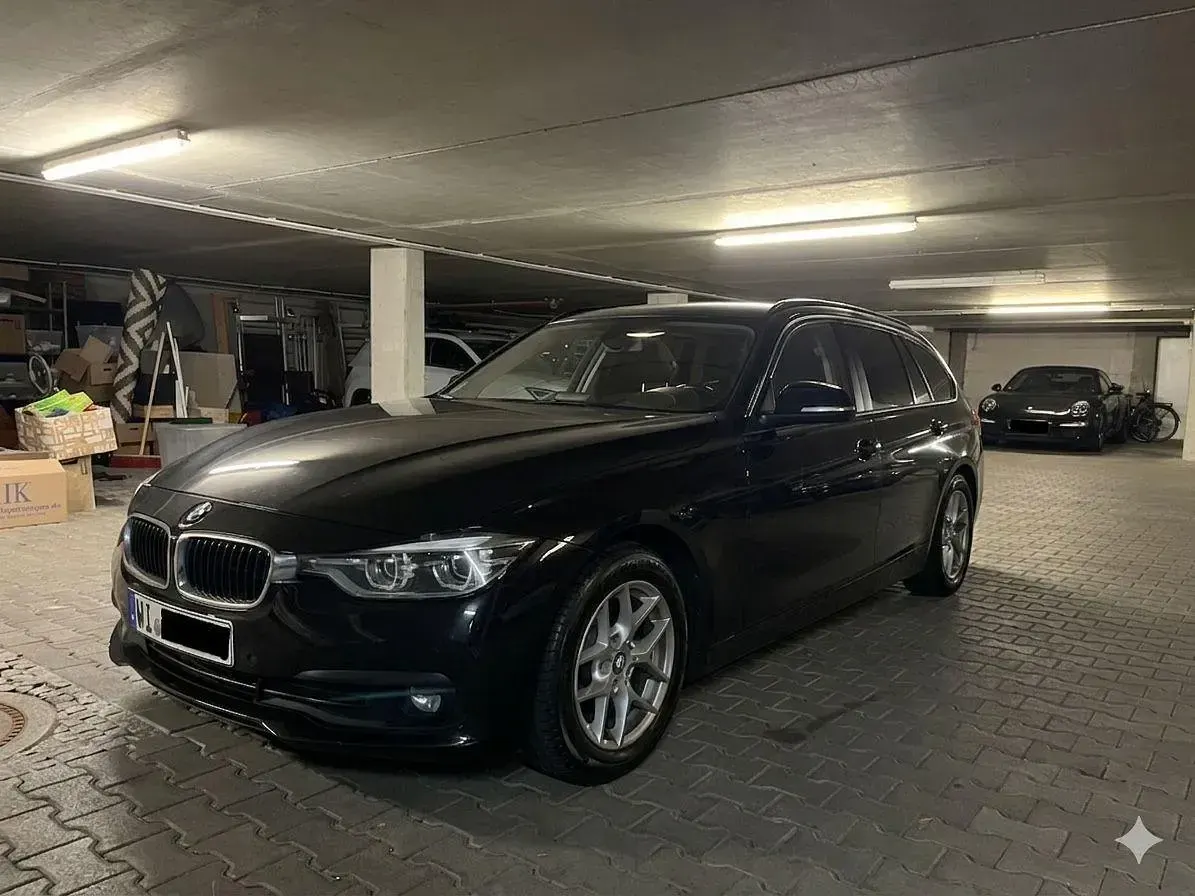 Używany BMW 320 Advantage 163 KM (119 kW) 2018 Czarny Kombi