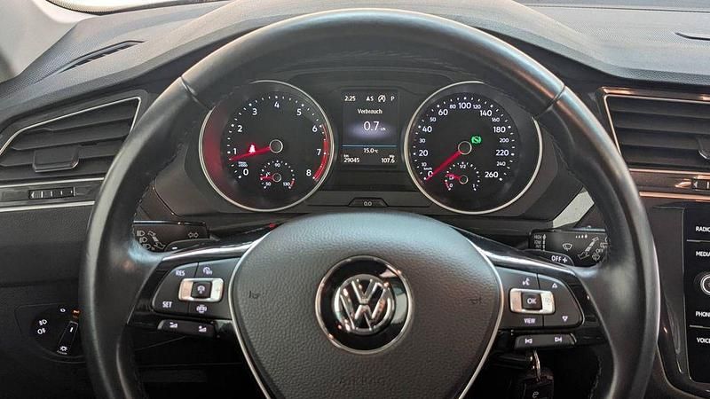 Gebraucht VW Tiguan Life 150 PS (110 kW) 2018 Silber SUV