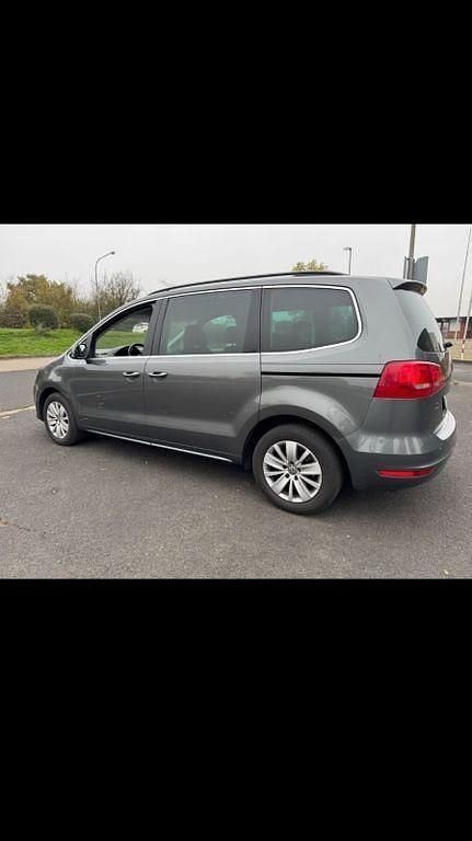 Gebraucht VW Sharan Highline 140 PS (102 kW) 2011 Grau Van / Kleinbus