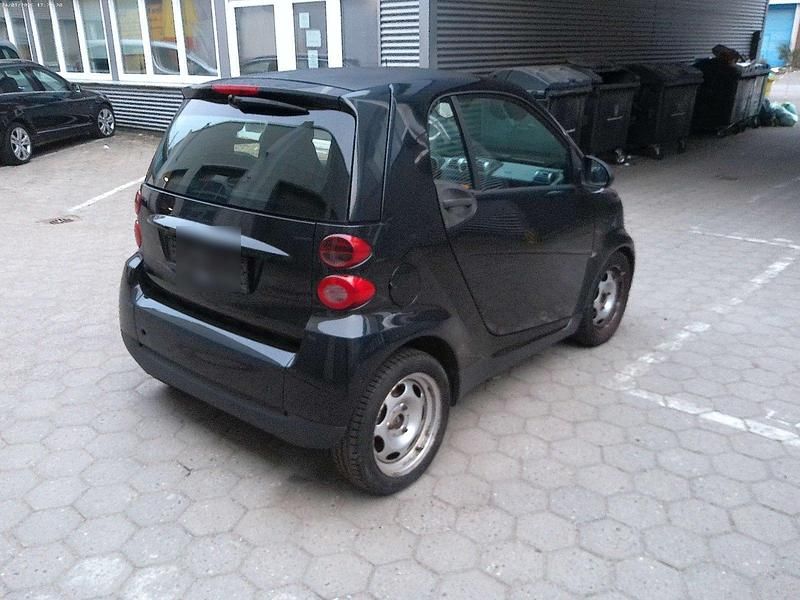 Gebraucht Smart ForTwo Coupé 61 PS (44 kW) 2008 Schwarz Coupé