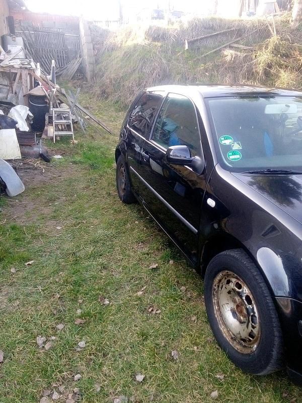 Gebraucht VW Golf IV 75 PS (55 kW) 2001 Schwarz Limousine