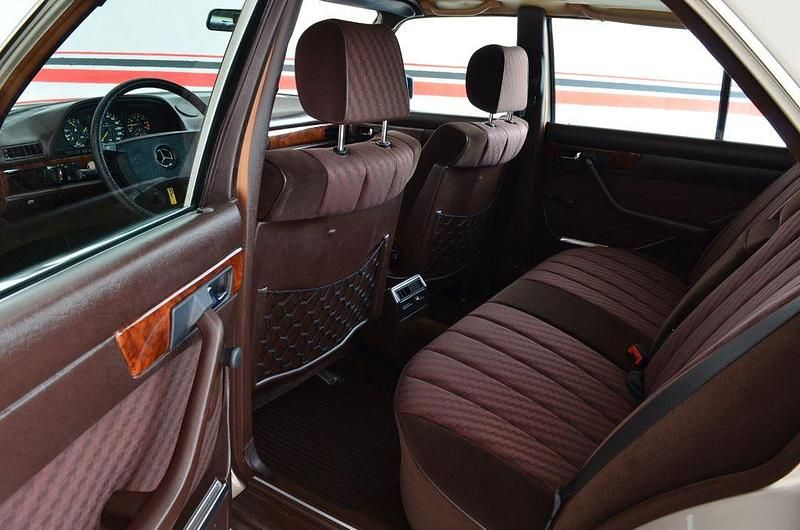 Gebraucht Mercedes 420 SE 204 PS (150 kW) 1986 Beige Limousine