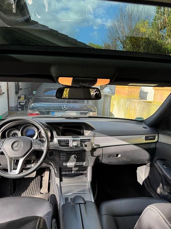 Gebraucht Mercedes E220 Edition 170 PS (125 kW) 2016 Schwarz Kombi