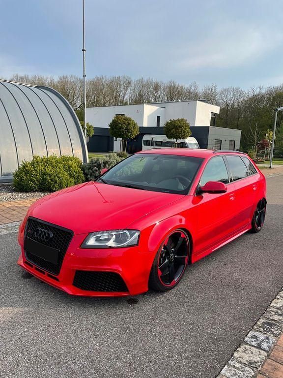 Rot Gebraucht 2011 Audi RS3 Sport Kleinwagen | 27.500 € - Bild 1/4