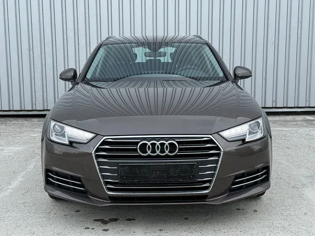 Gebraucht Audi A4 Design 150 PS (110 kW) 2018 Kombi