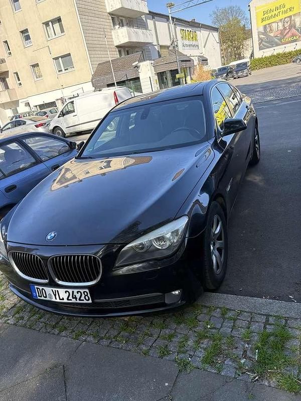 Schwarz Gebraucht 2010 BMW 730 Limousine | 9.450 € (Superpreis) - Bild 1/4