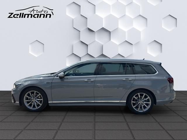 Gebraucht VW Passat Elegance 150 PS (110 kW) 2023 Grau Kombi
