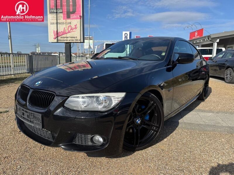 Schwarz Gebraucht 2012 BMW 320 M Sport Coupé | 14.880 € (Teuer) - Bild 1/4