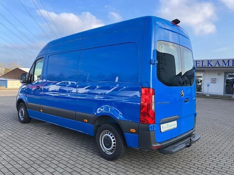 Gebraucht Mercedes Sprinter 143 PS (105 kW) 2021 Verkehrsblau Van
