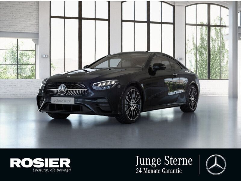 Schwarz / obsidianschwarz Gebraucht 2023 Mercedes E220 AMG line Coupé | 57.880 € - Bild 1/4