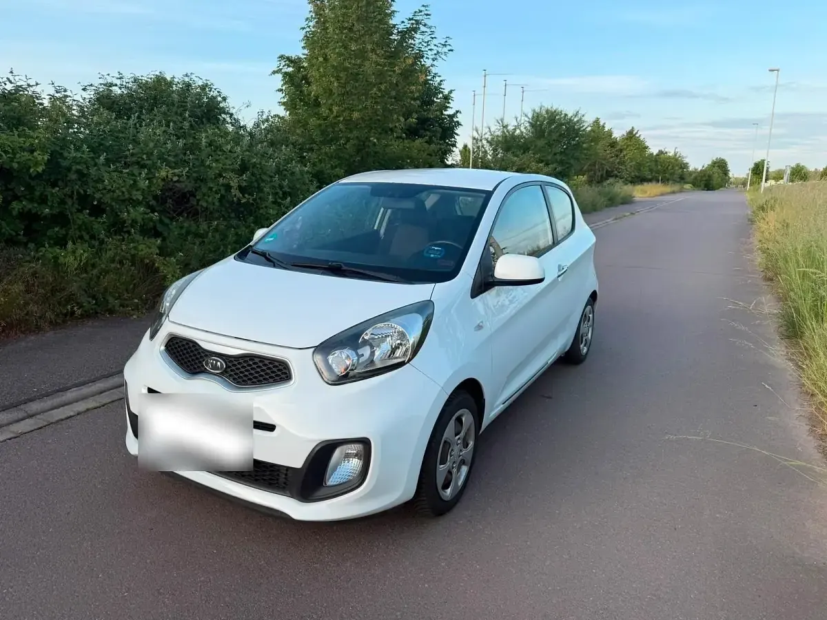 Gebraucht Kia Picanto 69 PS (50 kW) 2012 Weiß Kleinwagen