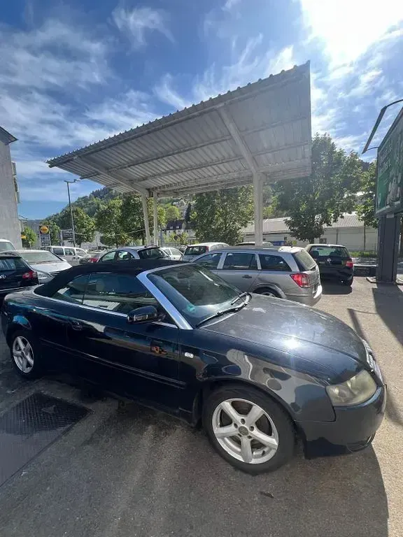 Gebraucht Audi A4 Cabriolet 163 PS (119 kW) 2003 Schwarz Cabrio
