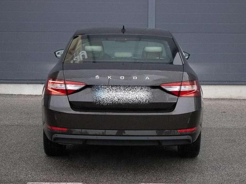 Gebraucht Skoda Superb Style 150 PS (110 kW) 2020 Braun Limousine