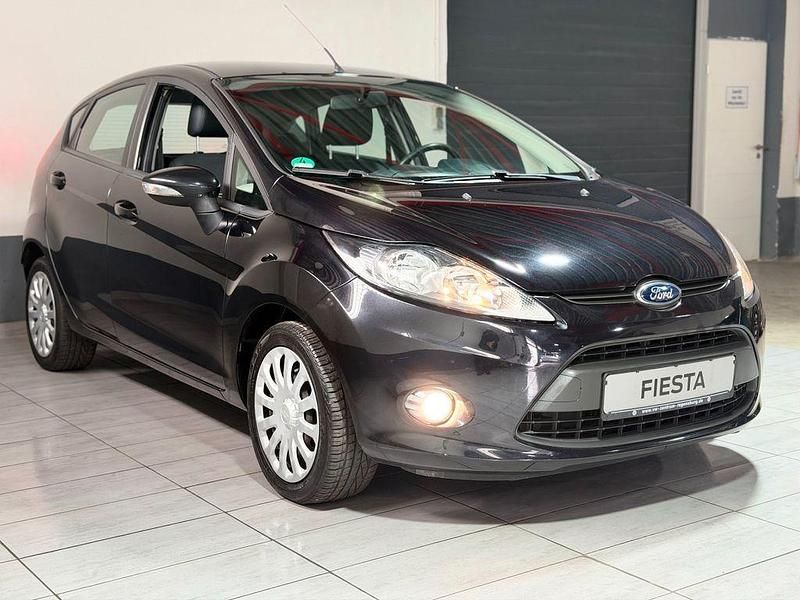 Gebraucht Ford Fiesta 60 PS (44 kW) 2011 Schwarz Kleinwagen