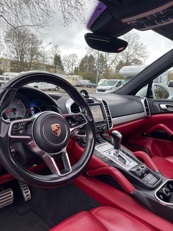 Gebraucht Porsche Cayenne S 385 PS (283 kW) 2016 Weiß SUV