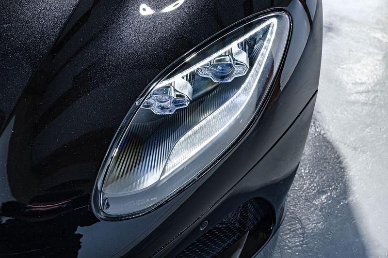 Gebraucht Aston Martin DBS 725 PS (533 kW) 2018 Schwarz Coupé